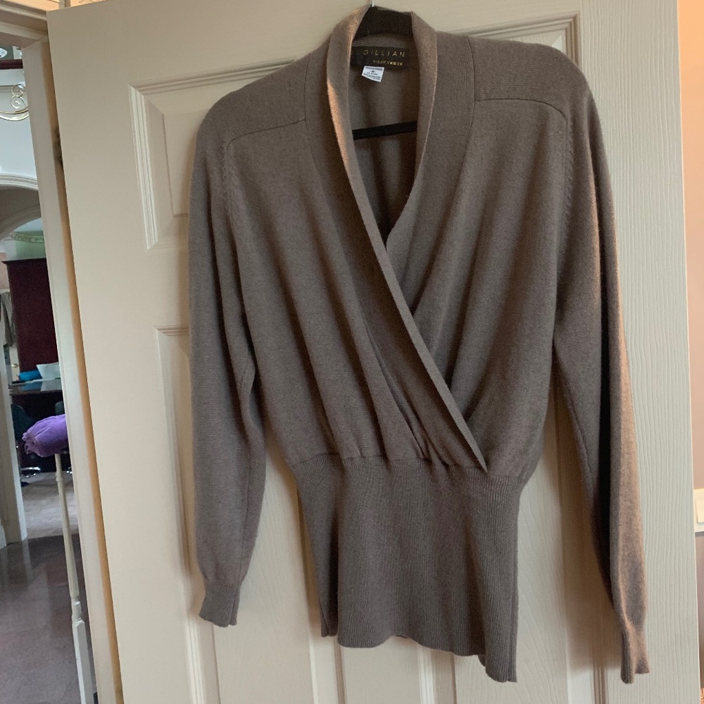 St. Gillian by Kay Unger Taupe Cashmere Pullover Sweater sz M